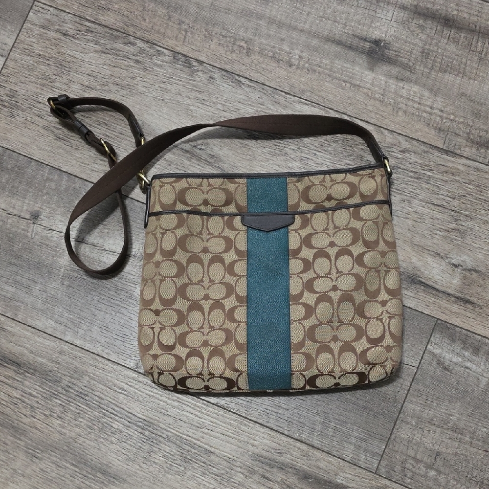 COACH Monogram Messenger Shoulder Crossbody Purse Bag Green Stripe